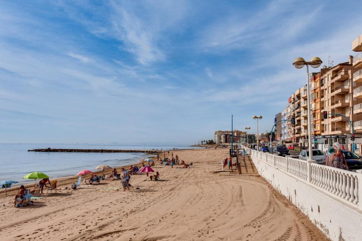Nice Apartment With Terrace On The Los Locos Beach Torrevieja Esterno foto