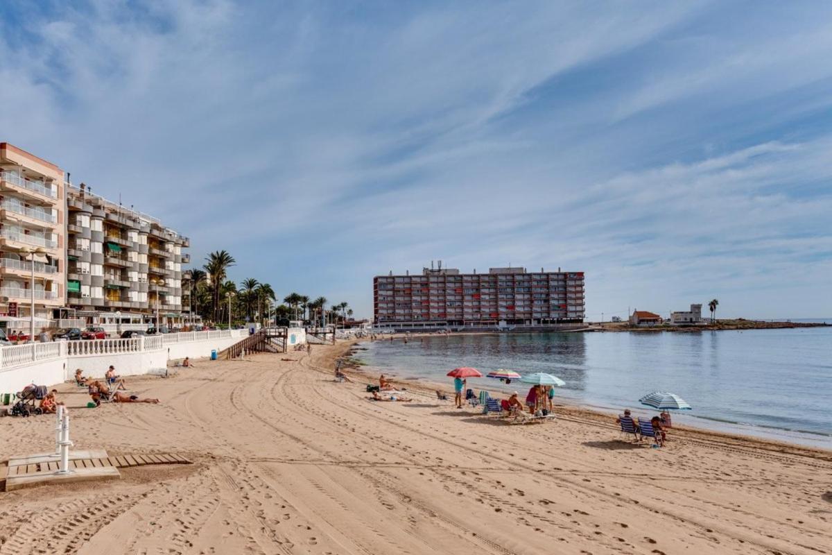 Nice Apartment With Terrace On The Los Locos Beach Torrevieja Esterno foto