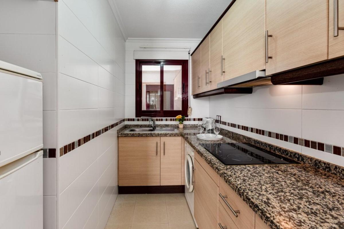 Nice Apartment With Terrace On The Los Locos Beach Torrevieja Esterno foto